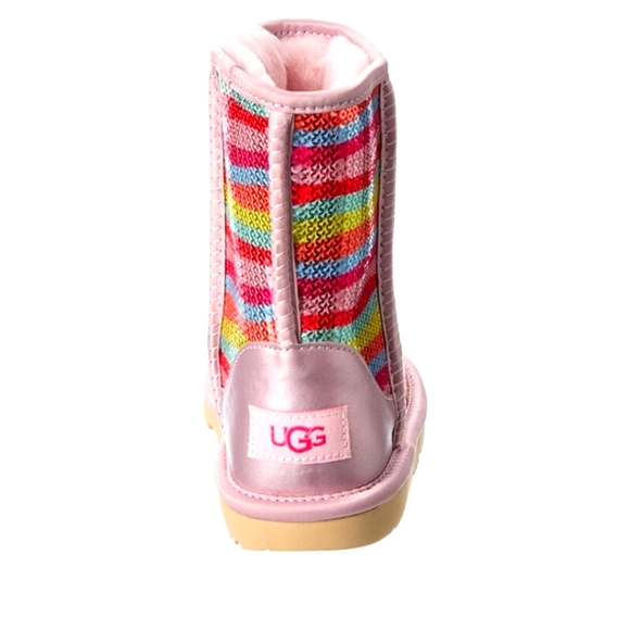 UGG Classic Short Kids Boots - Picture 3 of 12